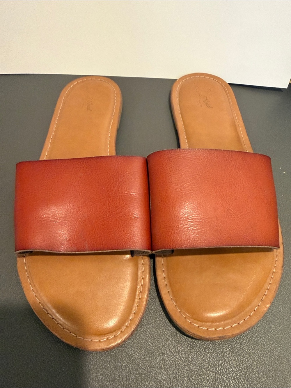 Universal Thread women's Slide Sandals in Rust and Tan